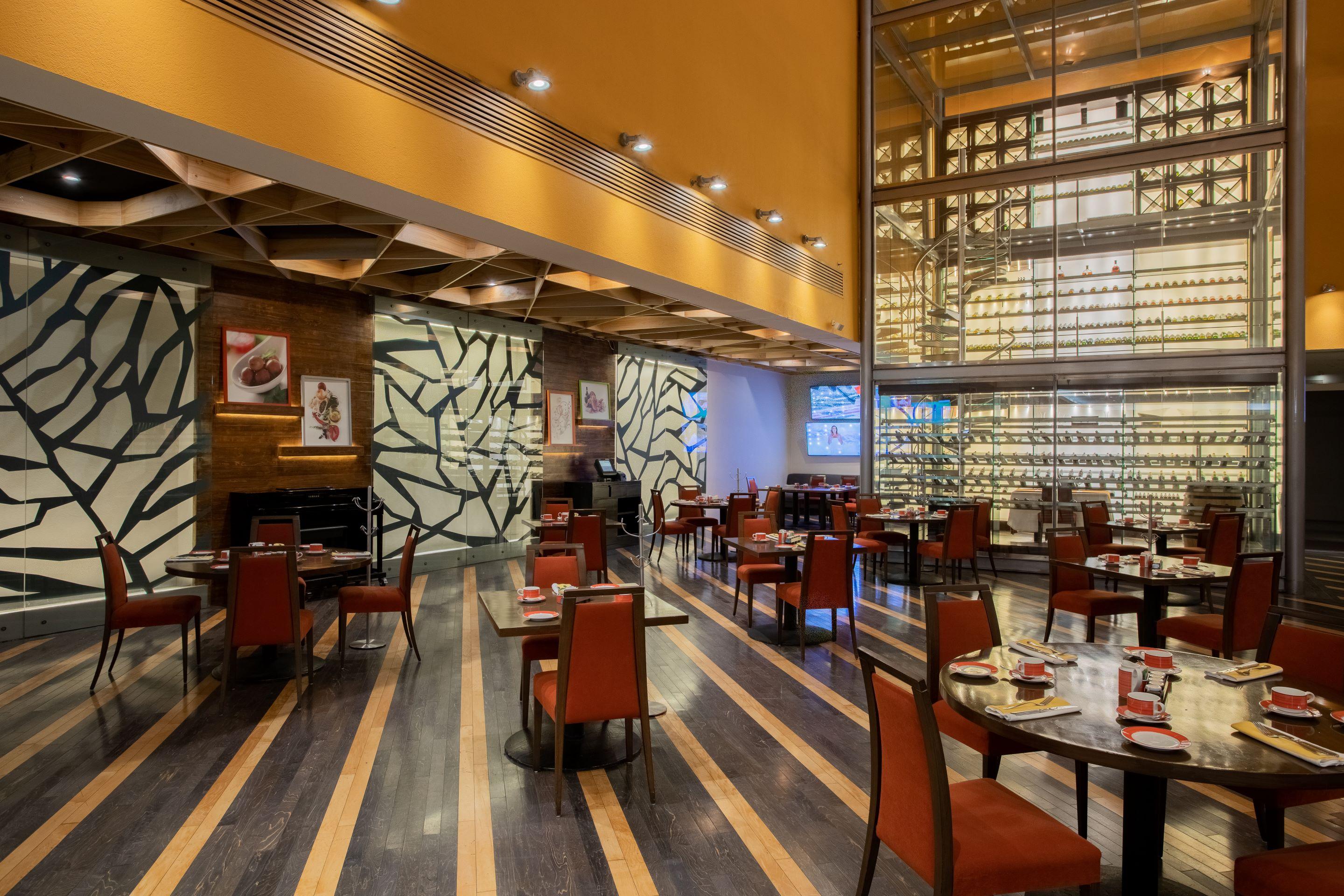 Hotel Camino Real Monterrey San Pedro Garza Garcia Zewnętrze zdjęcie Interior of a restaurant in Hong Kong